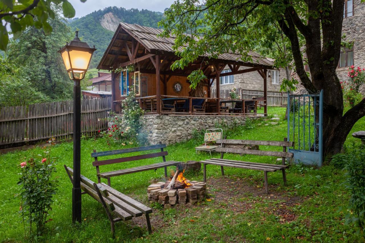 Villa Mestia Hotel Εξωτερικό φωτογραφία
