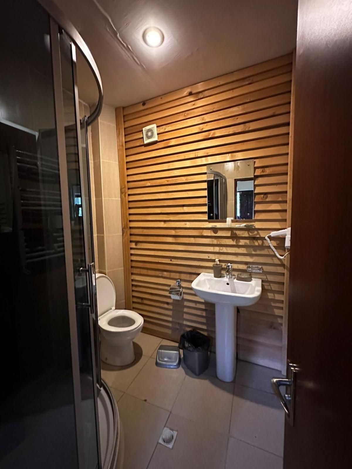 Villa Mestia Hotel Εξωτερικό φωτογραφία